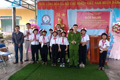 Hội nghị triển khai ra mắt mô hình “Cổng trường an toàn giao thông”, tuyên truyền “phòng chống tội phạm, phòng chống bạo lực học đường, phòng chống ma túy học đường, luật giao thông đường bộ, phòng cháy chữa cháy và kích hoạt Vneid” tại Trường THCS Bình Châu.